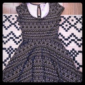 Black and White Skater Dress w Keyhole Back! NWOT